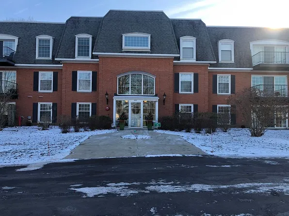 22701 Center Ridge Rd APT 107, Rocky River, OH 44116