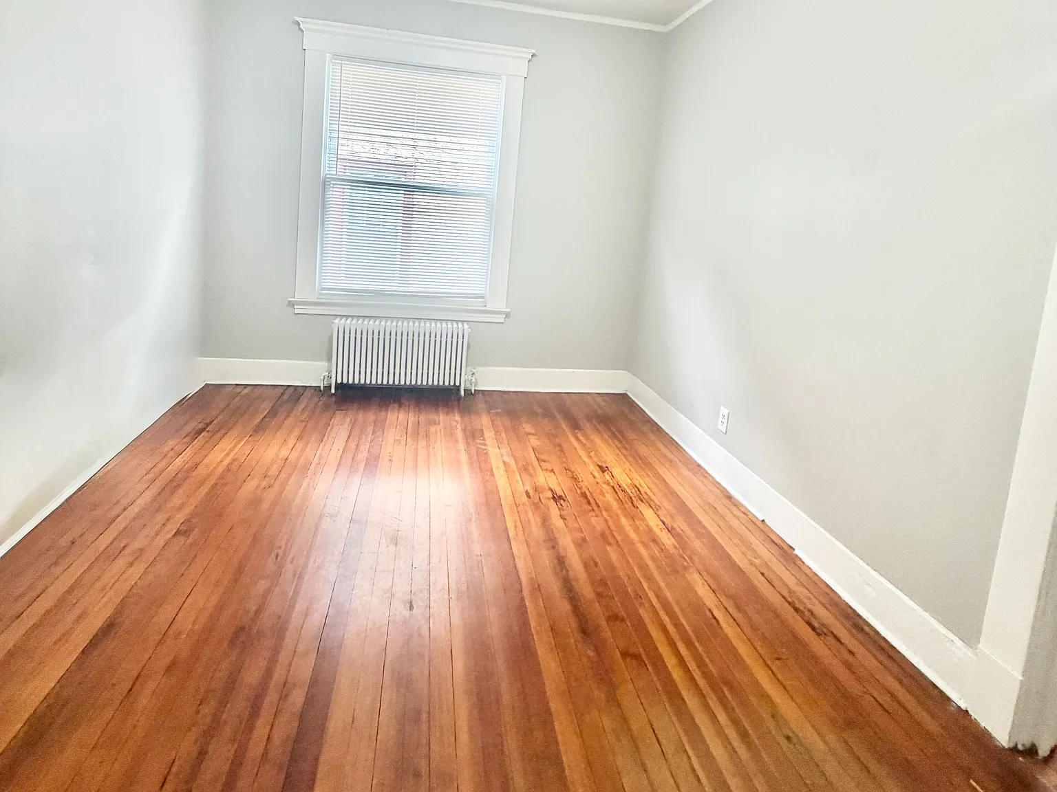 2 bed, 1200 sqft, $1,750 — Photo 4