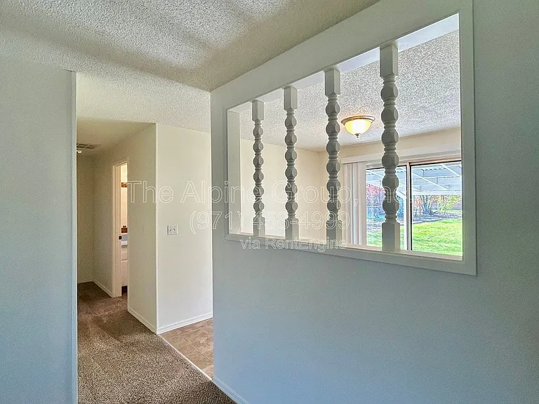 5595 SW Menlo Dr — Photo 6