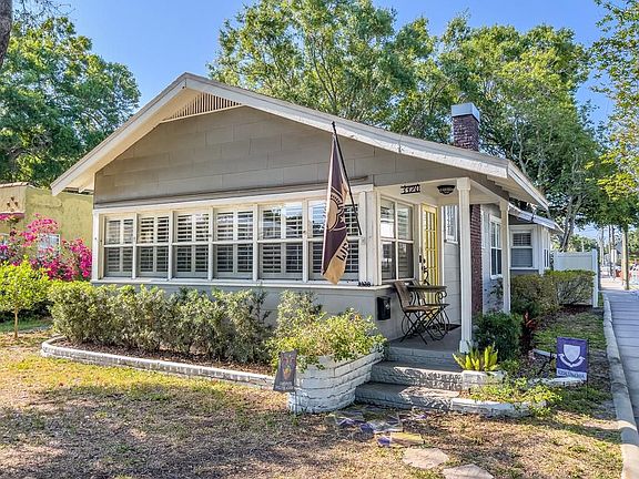 3rd image of 3320 W San Pedro St