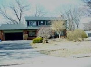 716 Ruddiman Dr, Muskegon, MI 49445