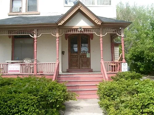 712 S Burdick St Photo 1