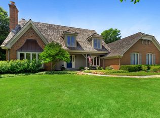 3 W Honeysuckle Rd, Lake Forest, IL 60045