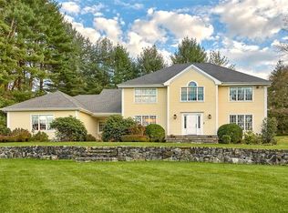 2 Sunset Dr, Chappaqua, NY 10514