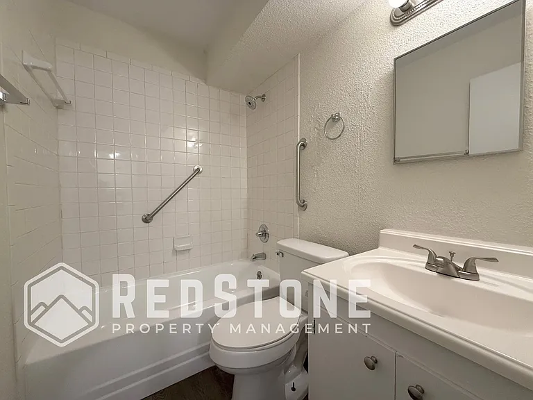 600 Church St #2 — Photo 9