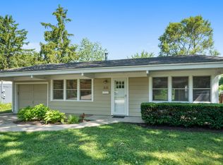 232 Tower Rd, Barrington, IL 60010