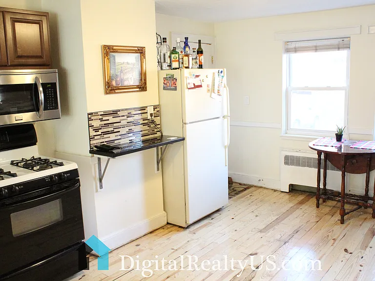 29 Aldrich Rd #1 — Photo 10