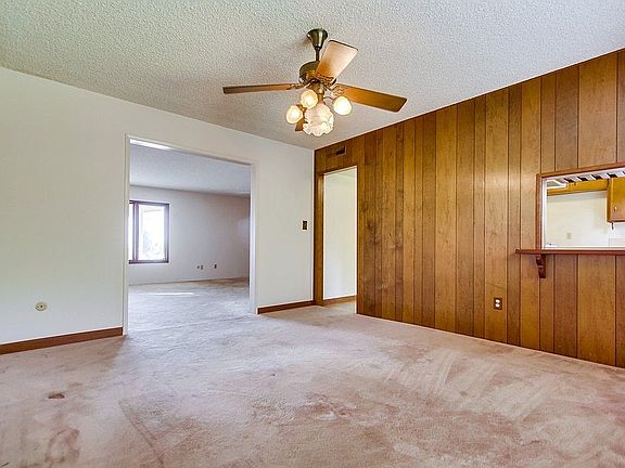 Large dining area off kitche