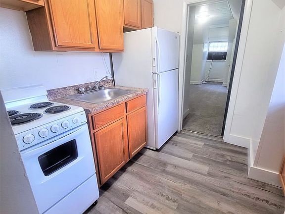5th image of 462 S Aiken Ave #9