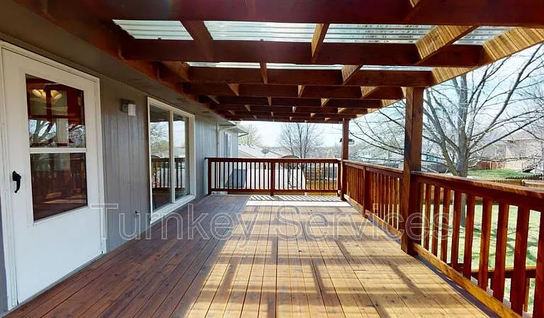 204 Summerset Dr — Photo 18