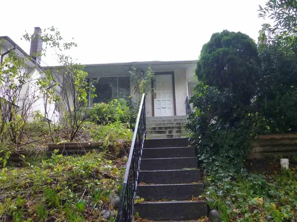 2731 E Broad Way, Vancouver, BC V5M 1Y7