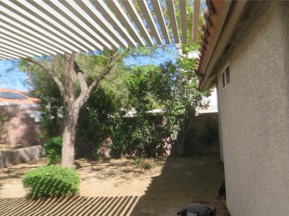 5608 Crimson Ridge Dr, Las Vegas, NV 89130