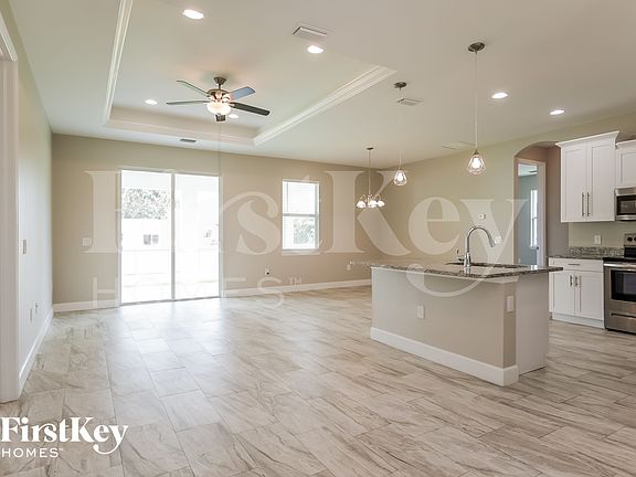 3rd image of 1511 Terry Ave S