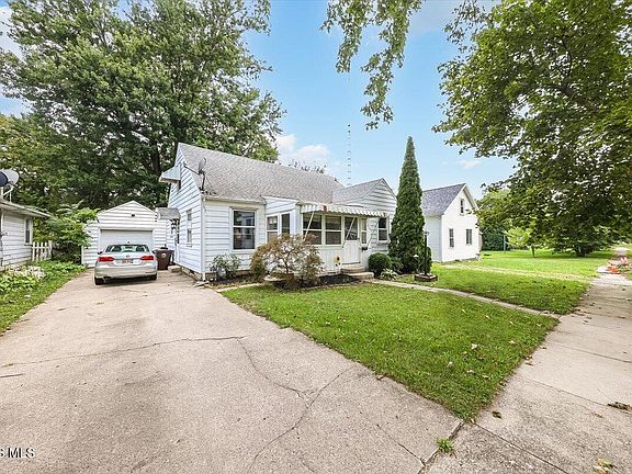 4th image of 618 Ravine Ave