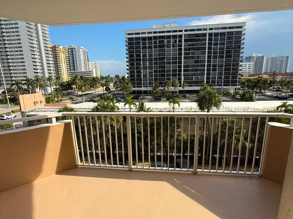 1985 S Ocean Dr, Hallandale Beach, FL