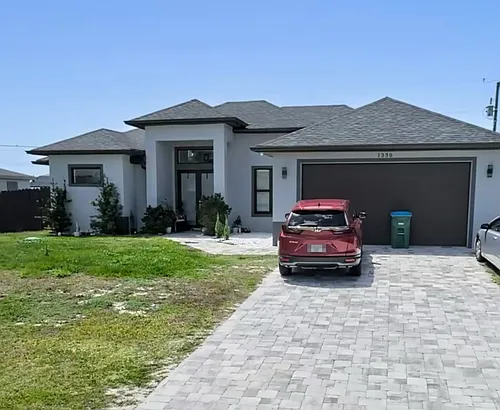 1330 NW 7th Pl Photo 1
