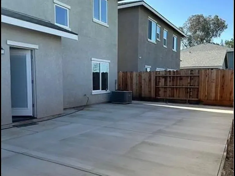 661 Granada Ct — Photo 18