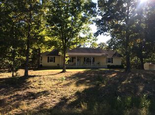 9432 Peters Rd, Mountainburg, AR 72946
