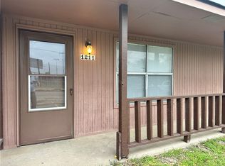 1205 W Sunset Dr, Rogers, AR 72756
