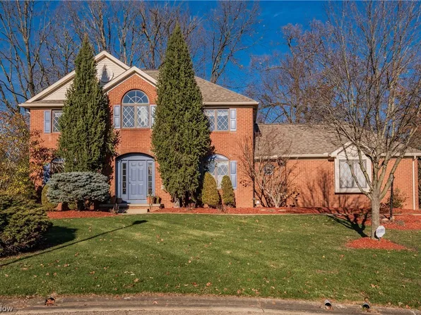 6216 Rockside Cir NW, Canton, OH 44718