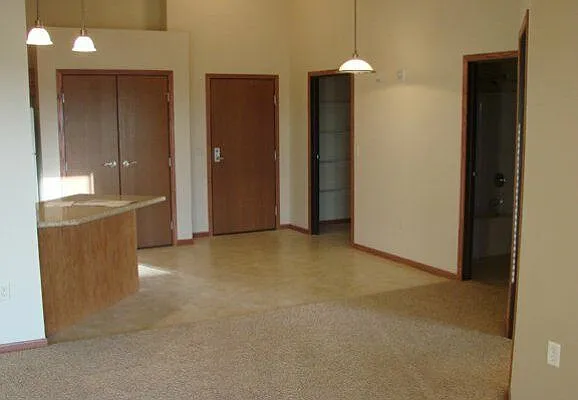 Paramount Estates 1 — Photo 4