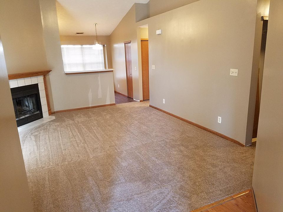 2nd image of 4942 Amaryllis Ct