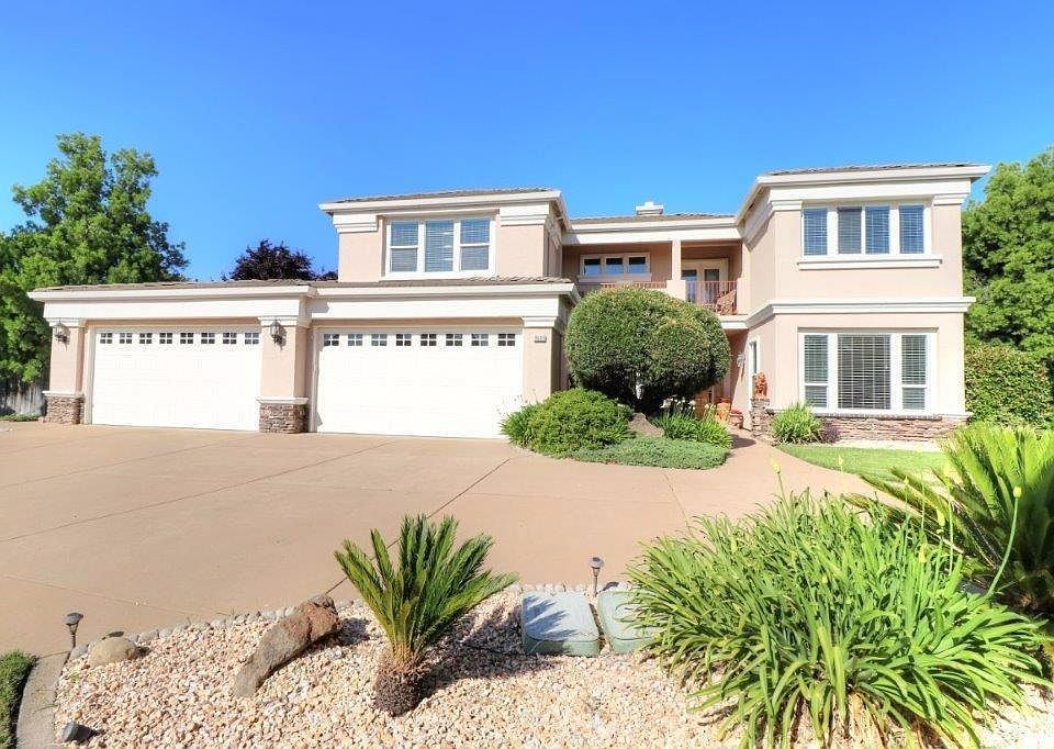 1st image of 8605 Castle Creek Dr