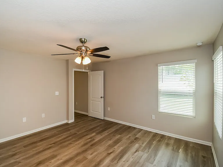 8334 Cape Fox Dr — Photo 11