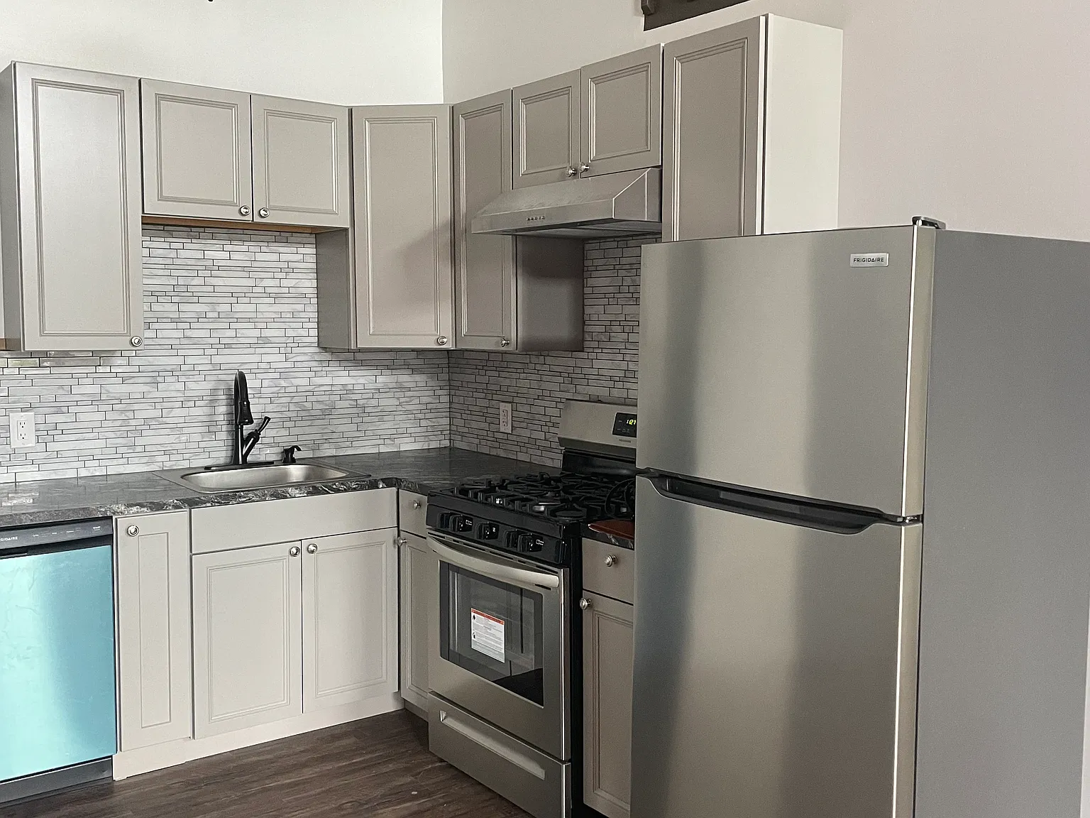 2 bed, 1250 sqft, $1,675 — Photo 4