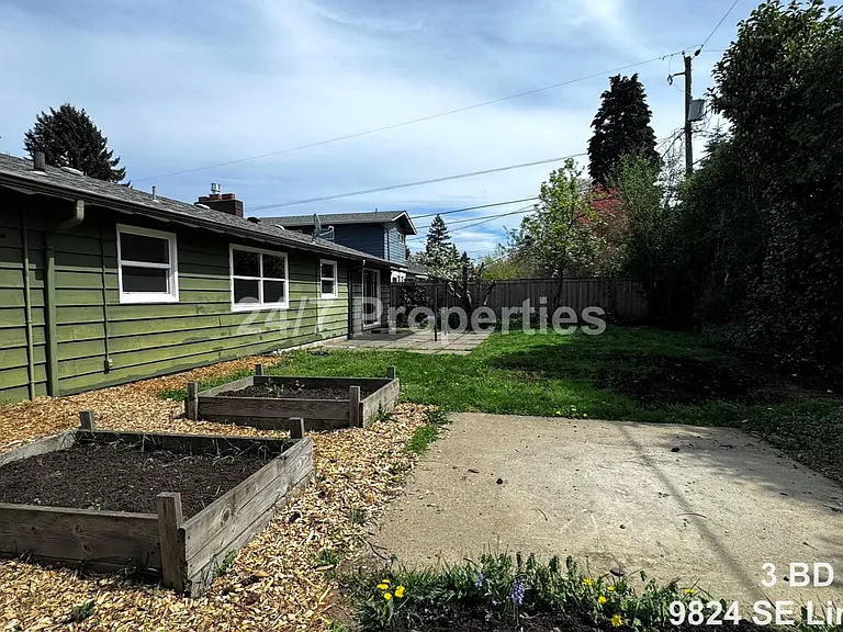 9824 SE Lincoln St — Photo 20