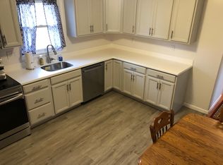 261 Weiss Ter, Raritan, NJ 08869