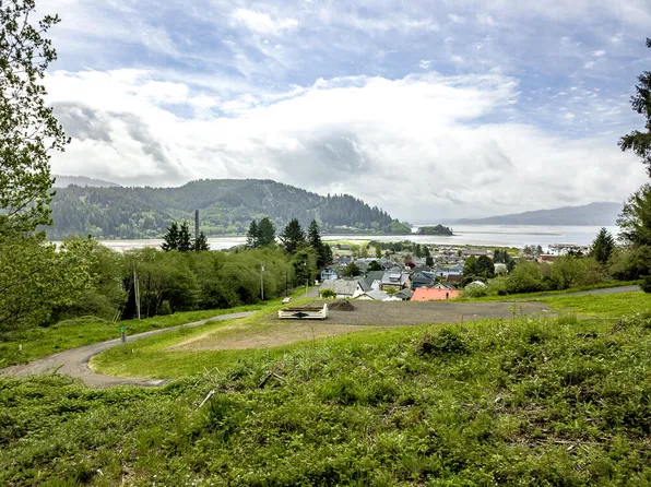 200 Holly Ave, Garibaldi, OR 97118