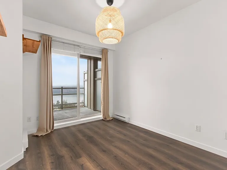 580 Raven Woods Dr #405 — Photo 16