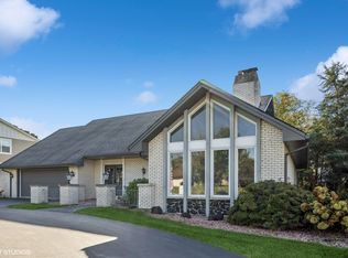 1629 Foxhill Pl, Darien, IL