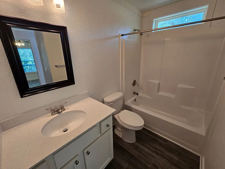 5416 Raymond Stotzer Pkwy — Photo 15