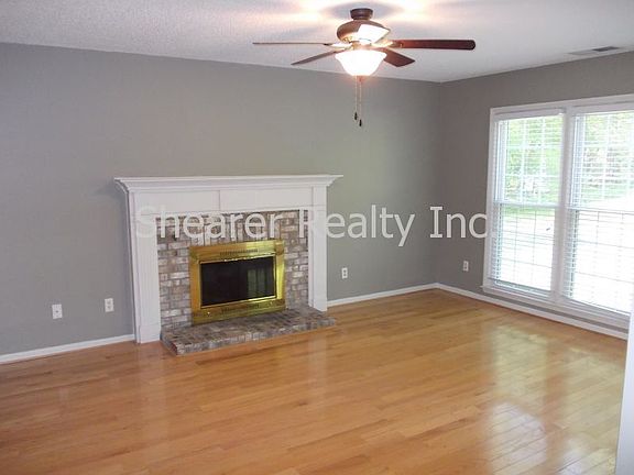 3rd image of 14533 Raynham Dr
