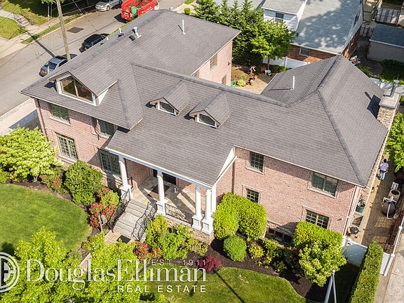 3rd image of 24505 Rushmore Ave