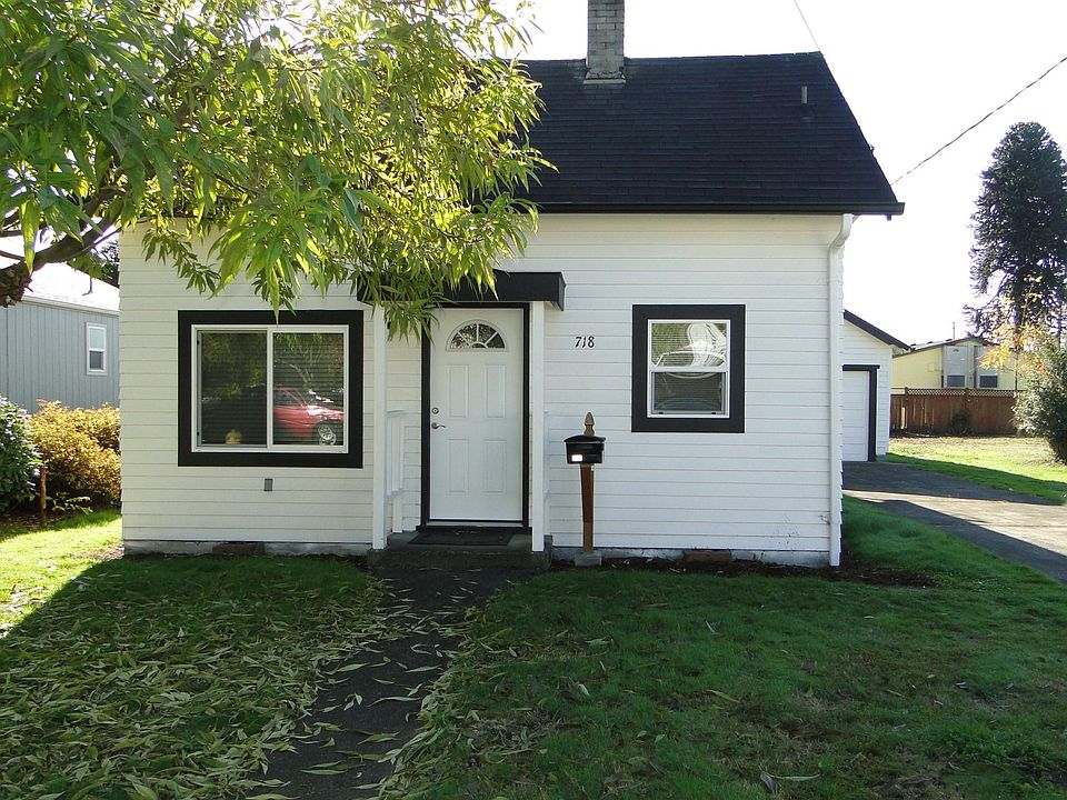 1st image of 718 2nd Ave NE