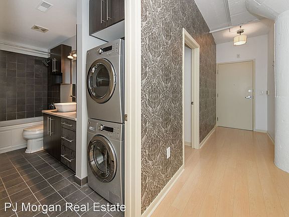 5th image of 1024 Dodge St APT 602