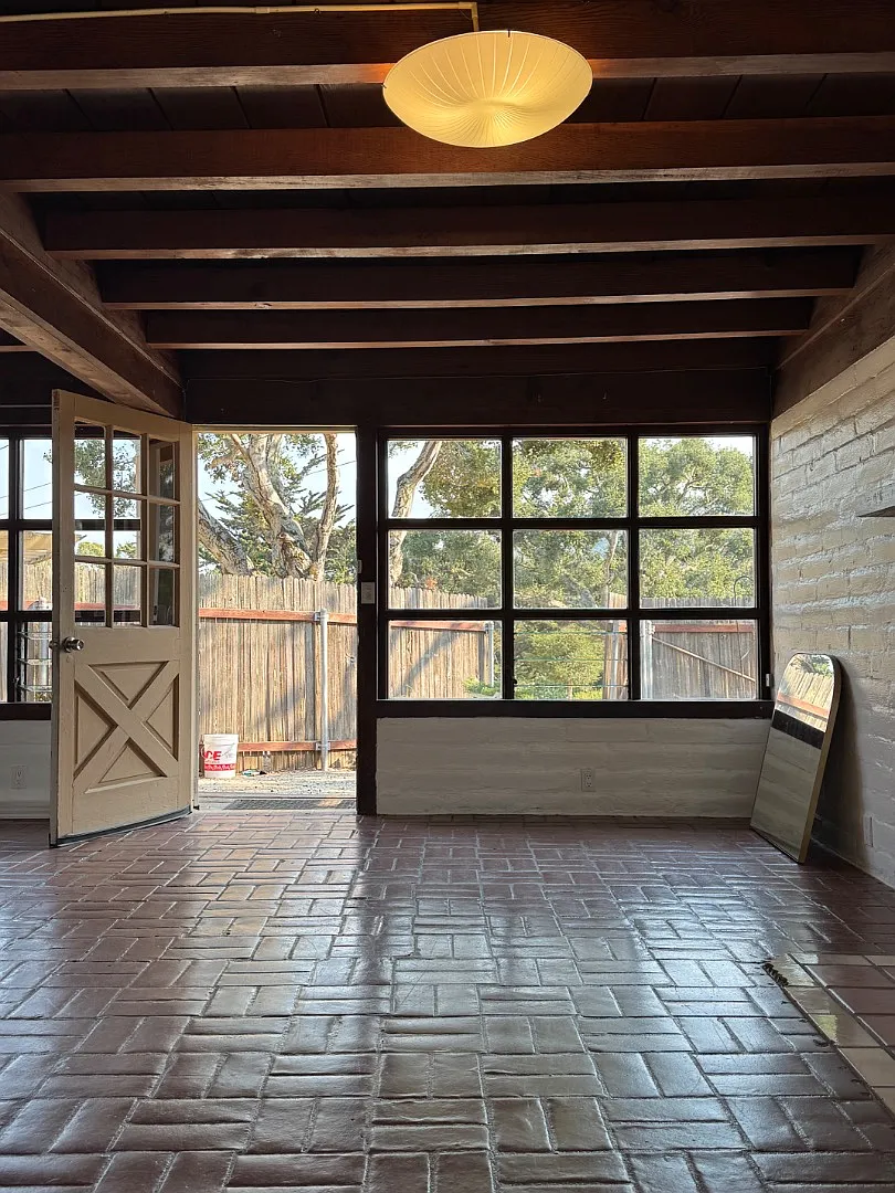 72 Laureles Grade Rd — Photo 3