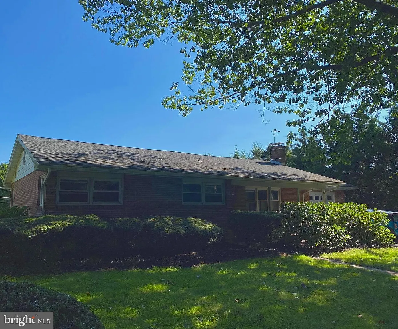 521 Campus Rd photo 1