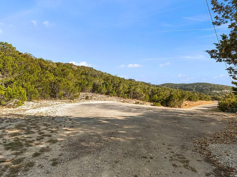 1597 Pipe Springs Dr — Photo 26