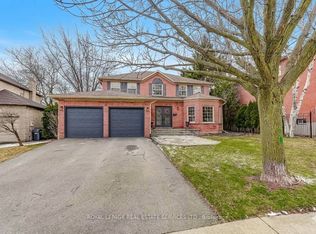 9 Morrison Creek Cres, Oakville, ON L6H 4C2