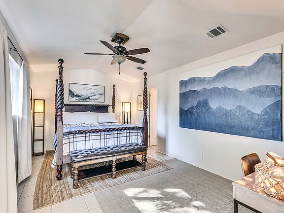 4th image of 10309 Georgian Dr