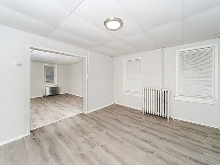 169 Hutton St #1 — Photo 8