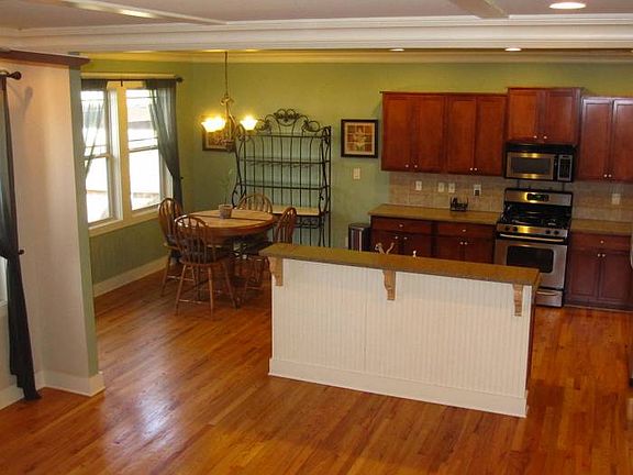 Open Floor Plan!
