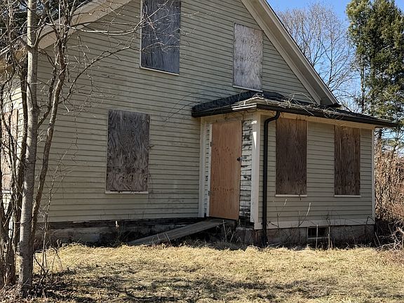 4th image of 422 North Brooksvale Road