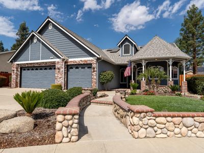 131 W Warwick Ave, Clovis, CA, 93619