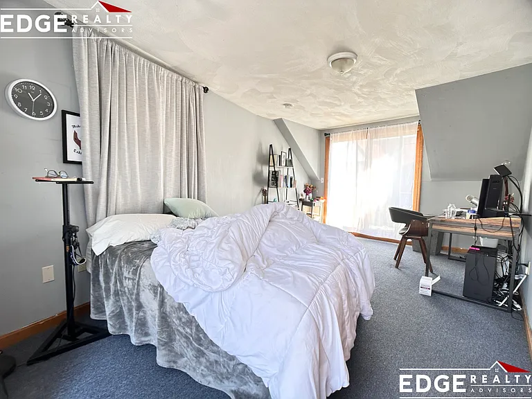 41 Ashford St #9 — Photo 8