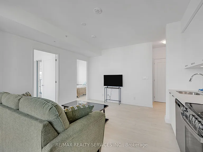 75 James St S #1902 — Photo 24